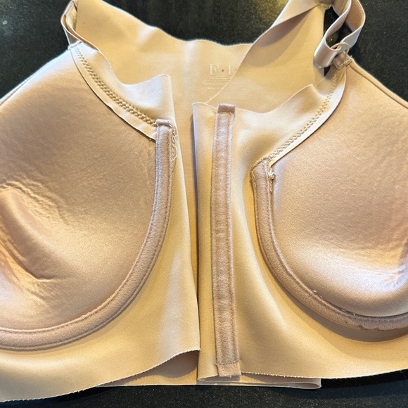 F.I.T Elegant Smooth Back Tan Women's Front Closing Comfort Bra - Picture 5 of 6